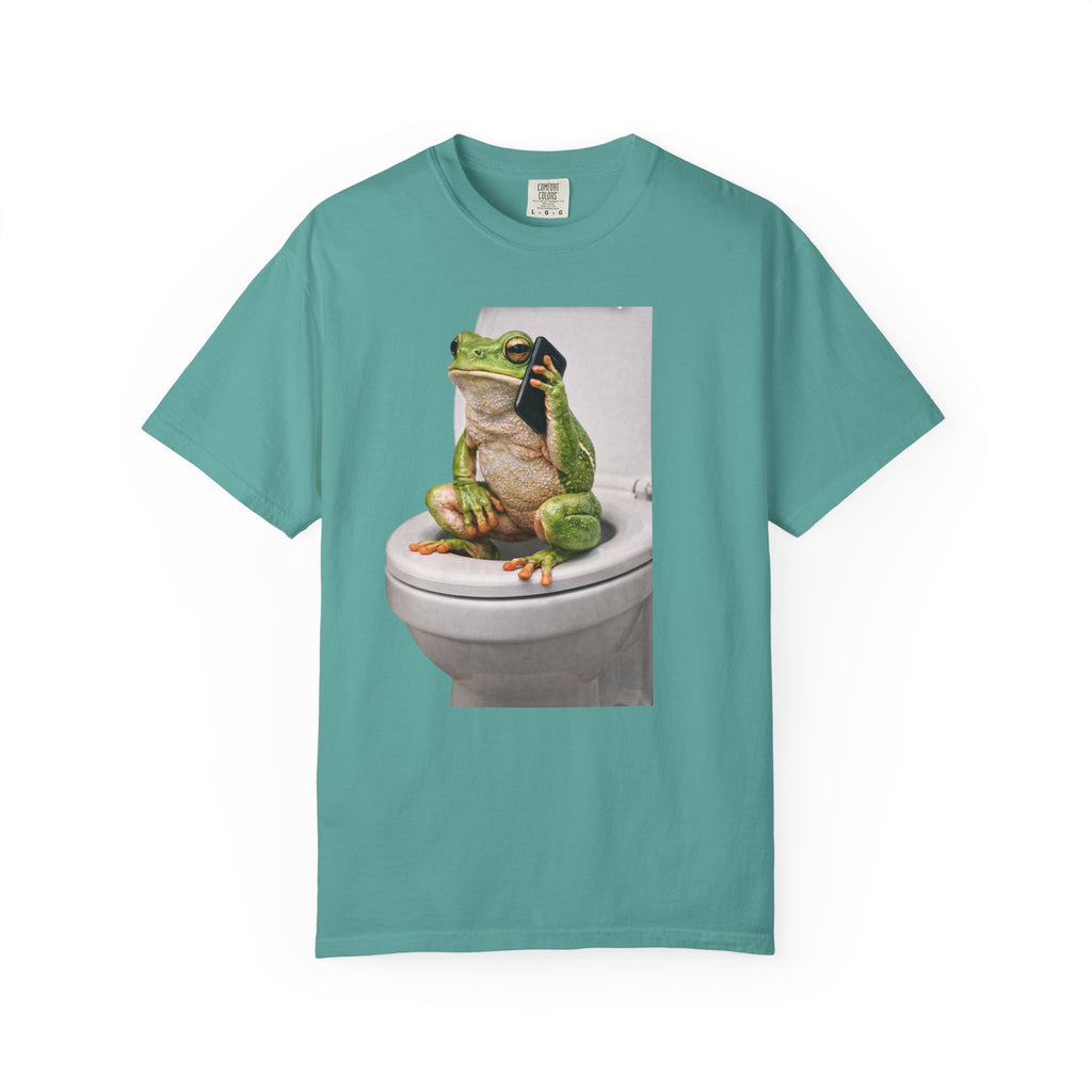 Funny Frog Toilet T-Shirt — "Don't bother me. I'm busy." Perfect for Frog Lovers and Casual Hang-outs