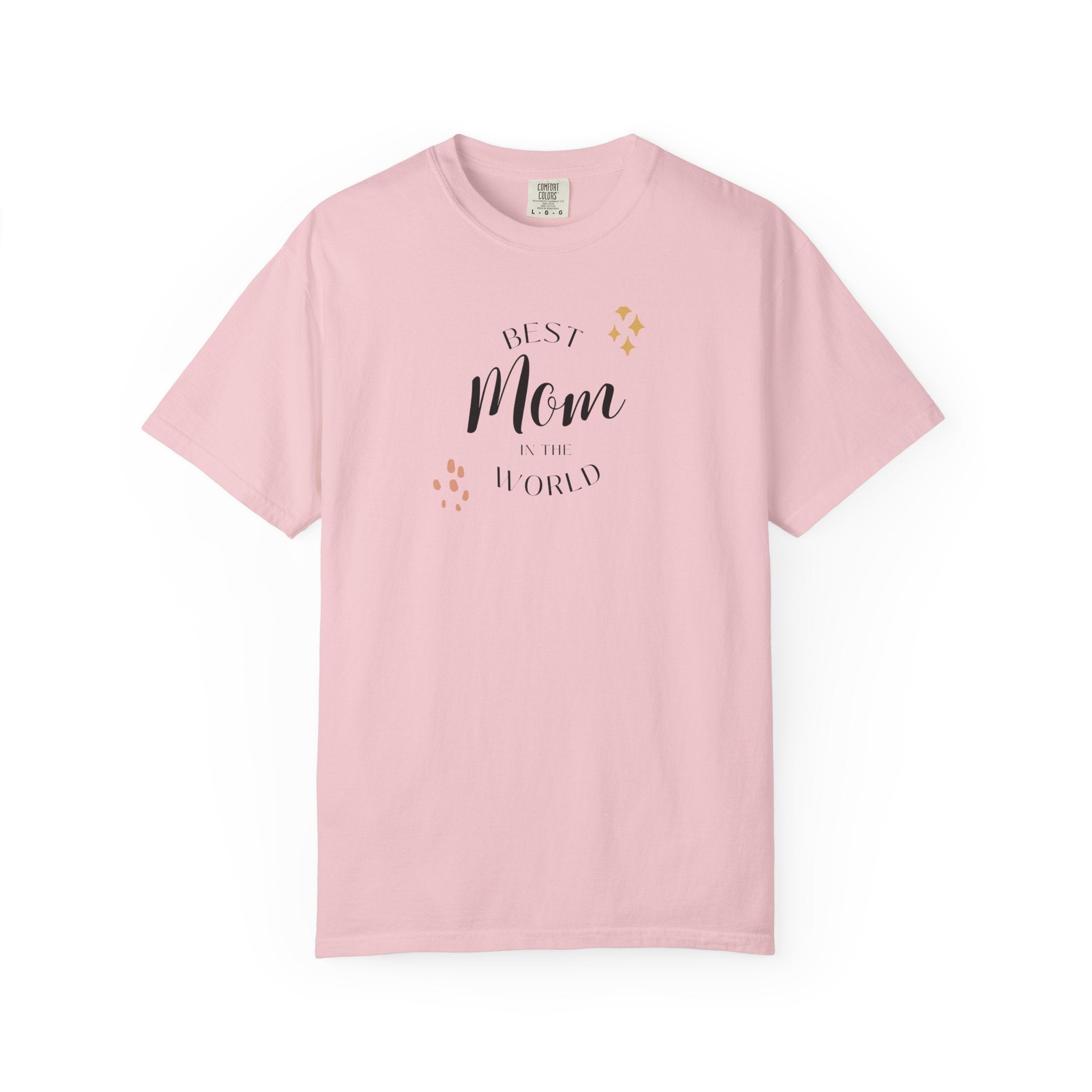 Best Mom in the World T-Shirt - Show Off Her Amazing Role - Wear it for Sunday Brunch