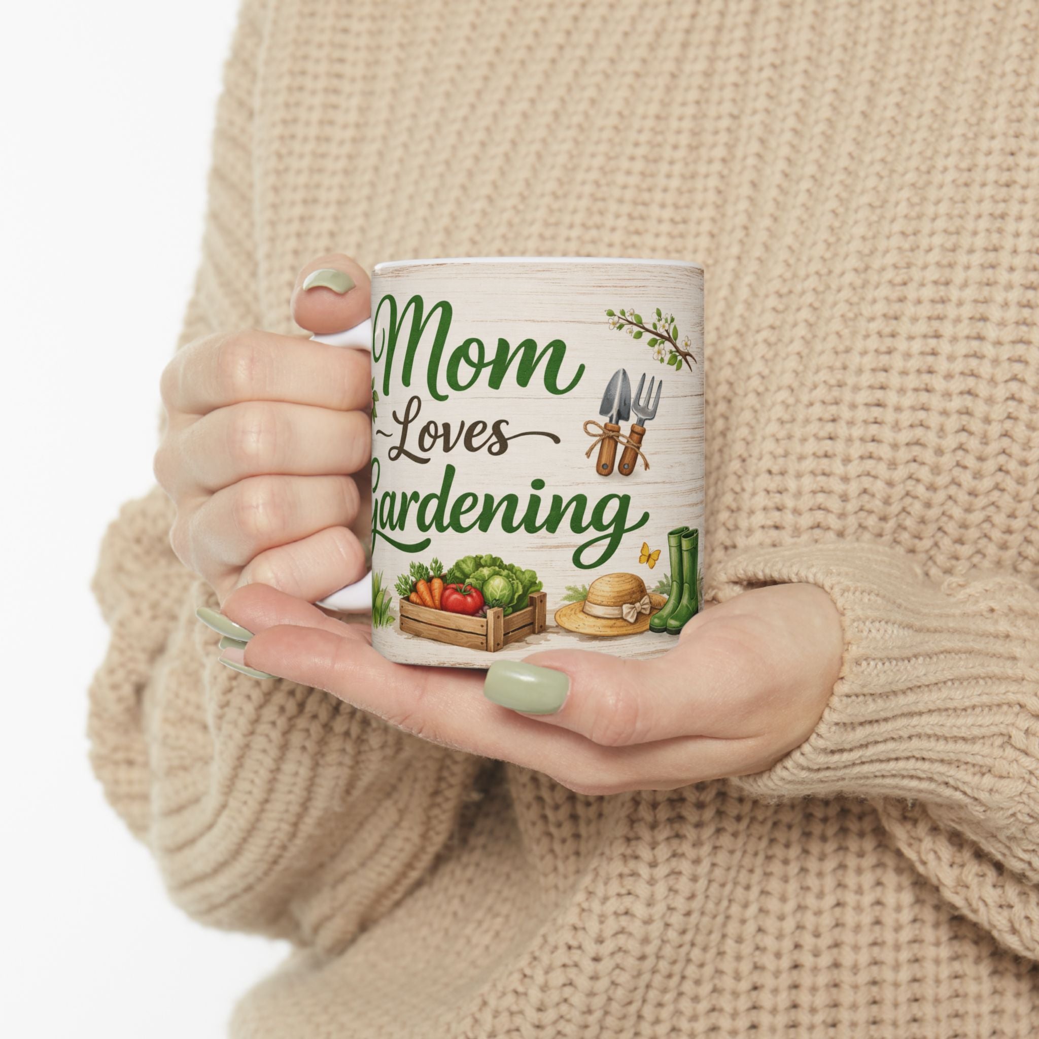 "Mom Loves Gardening" Ceramic Coffee Cup, Perfect Gift for Mom who Loves Gardening