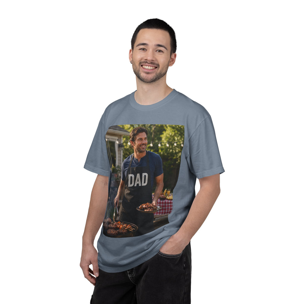 Dad - the Barbeque Master T-Shirt - Treat your dad to a gift that combines utility and love