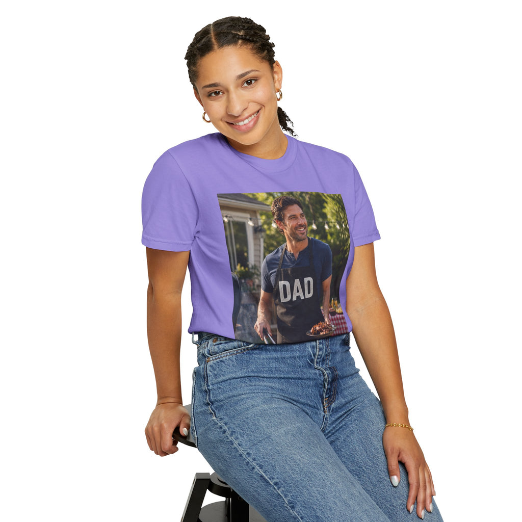 Dad - the Barbeque Master T-Shirt - Treat your dad to a gift that combines utility and love