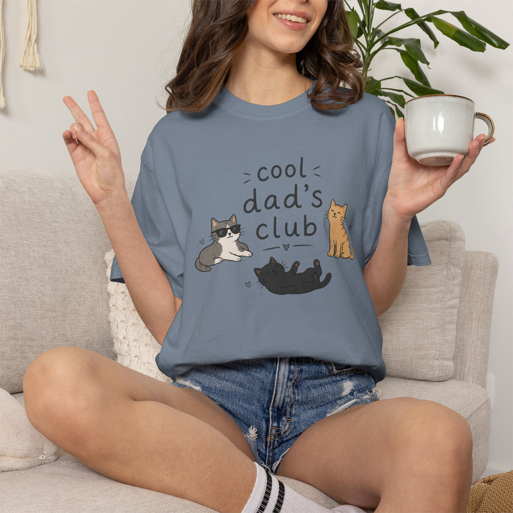 Cool Dad’s Club Cat T-Shirt — Funny Cat Dad Graphic Tee, proudly answers to ‘cat dad.’