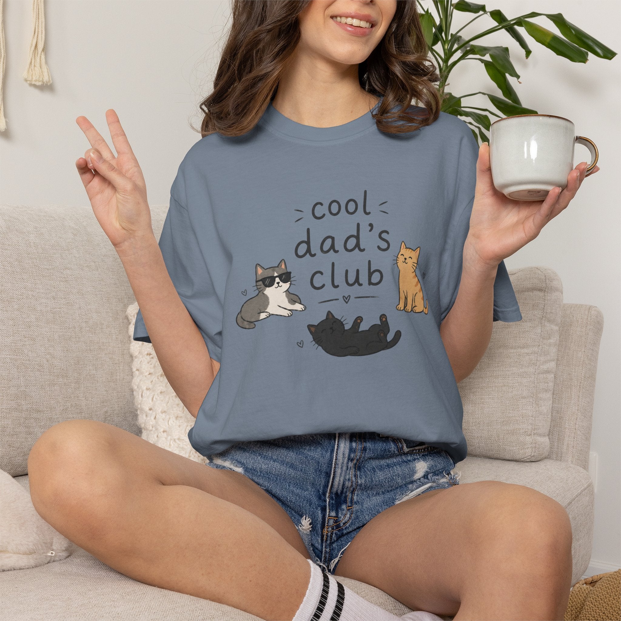 Cool Dad’s Club Cat T-Shirt — Funny Cat Dad Graphic Tee, proudly answers to ‘cat dad.’