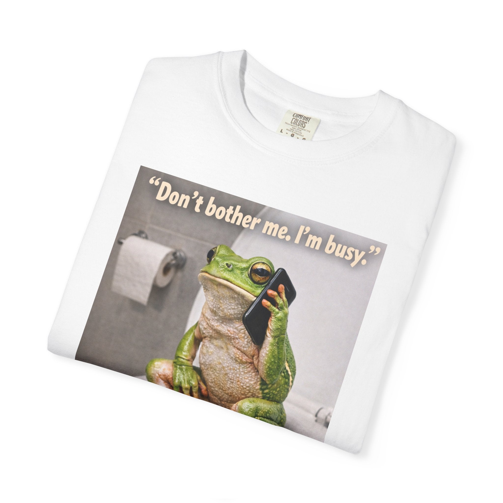 Funny Frog Toilet T-Shirt — "Don't bother me. I'm busy." Perfect for Casual Hang-outs